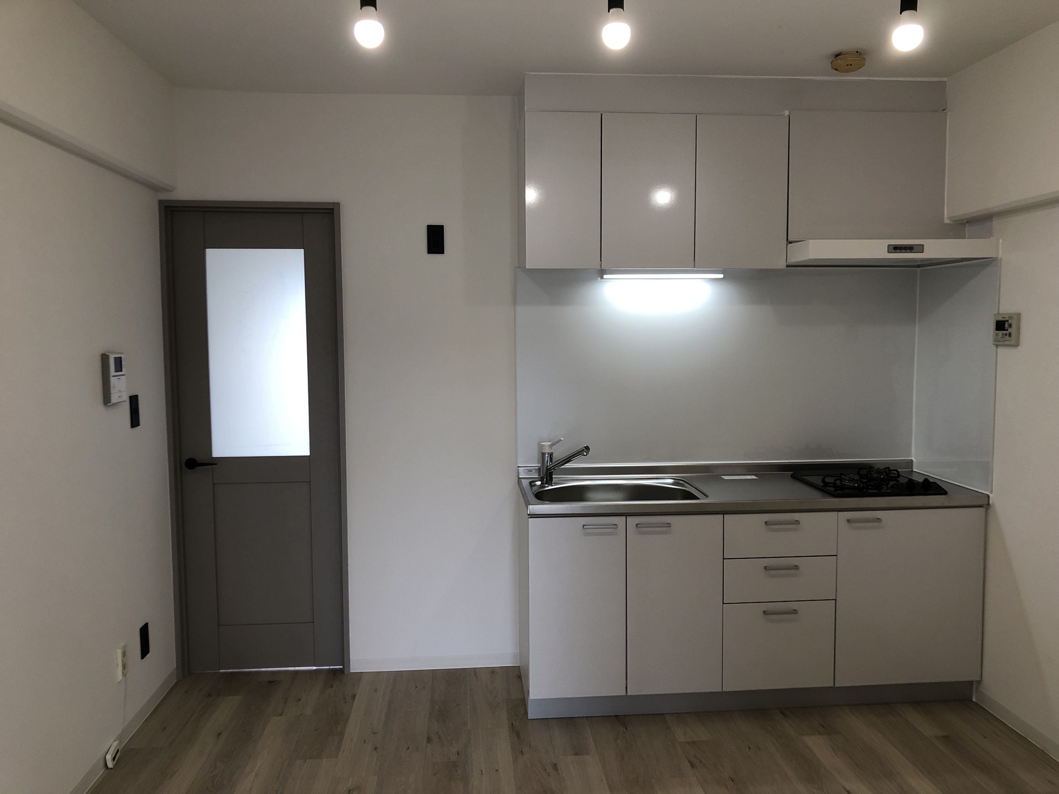 賃貸マンション1DK南向き404号室キッチン